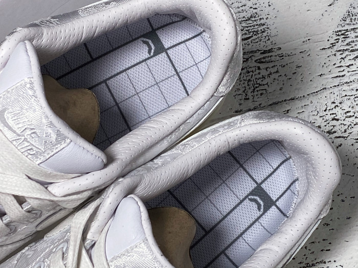 AIR FORCE 1 LOW CLOT 1WORLD (2018) AO9286-100