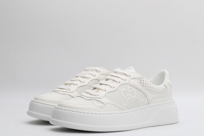 G*u*i low-top sneaker