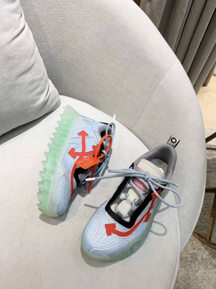 OFF-WHITE C/O ODSY-1000 SNEAKER