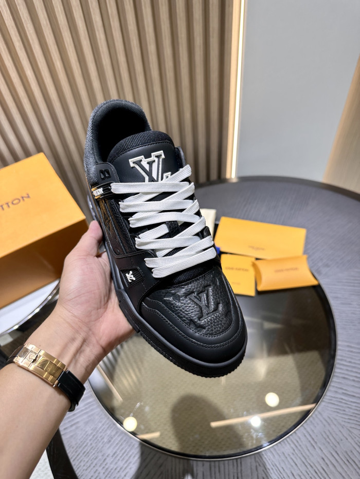 Loui Vuitto LV Skate Sneaker