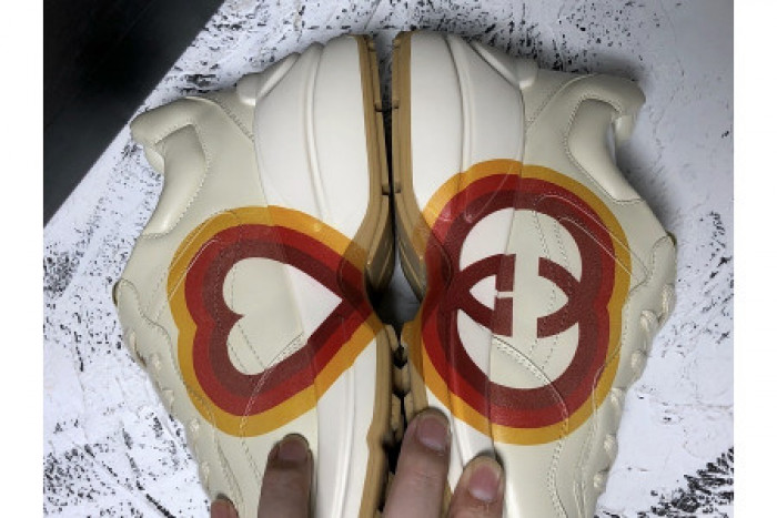 G*u*i rhyton interlocking g heart (w) 550049 drw00 9022