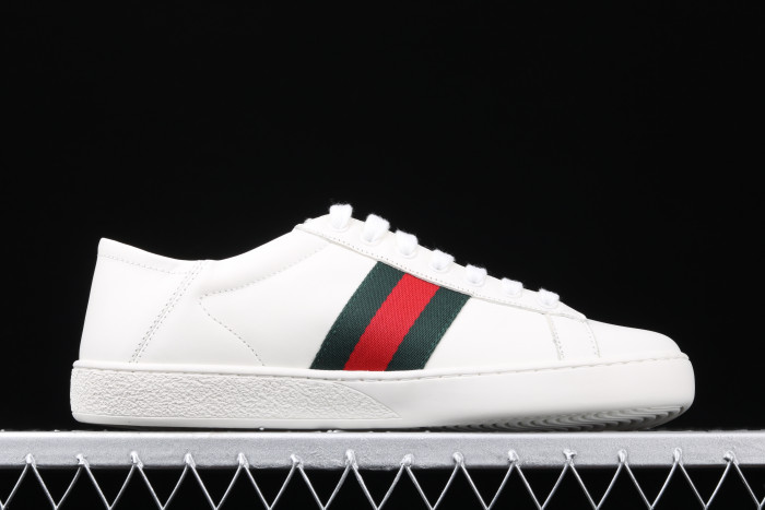 G*u*i ace embroidered low-top sneaker white with bee 429446 02jp0 9064