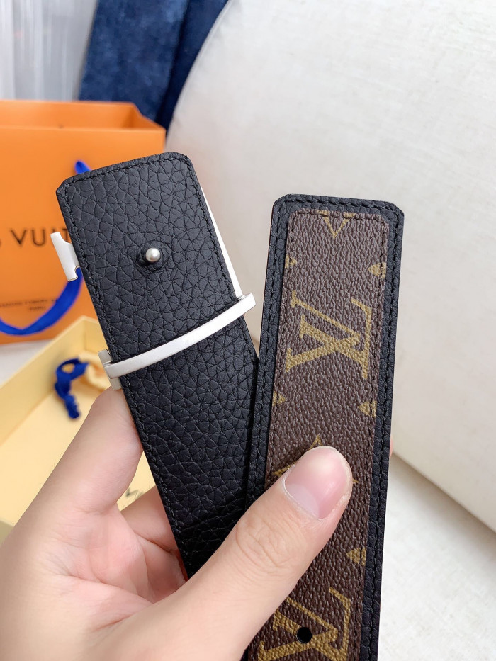 Loui Vuitto Belt-4CM