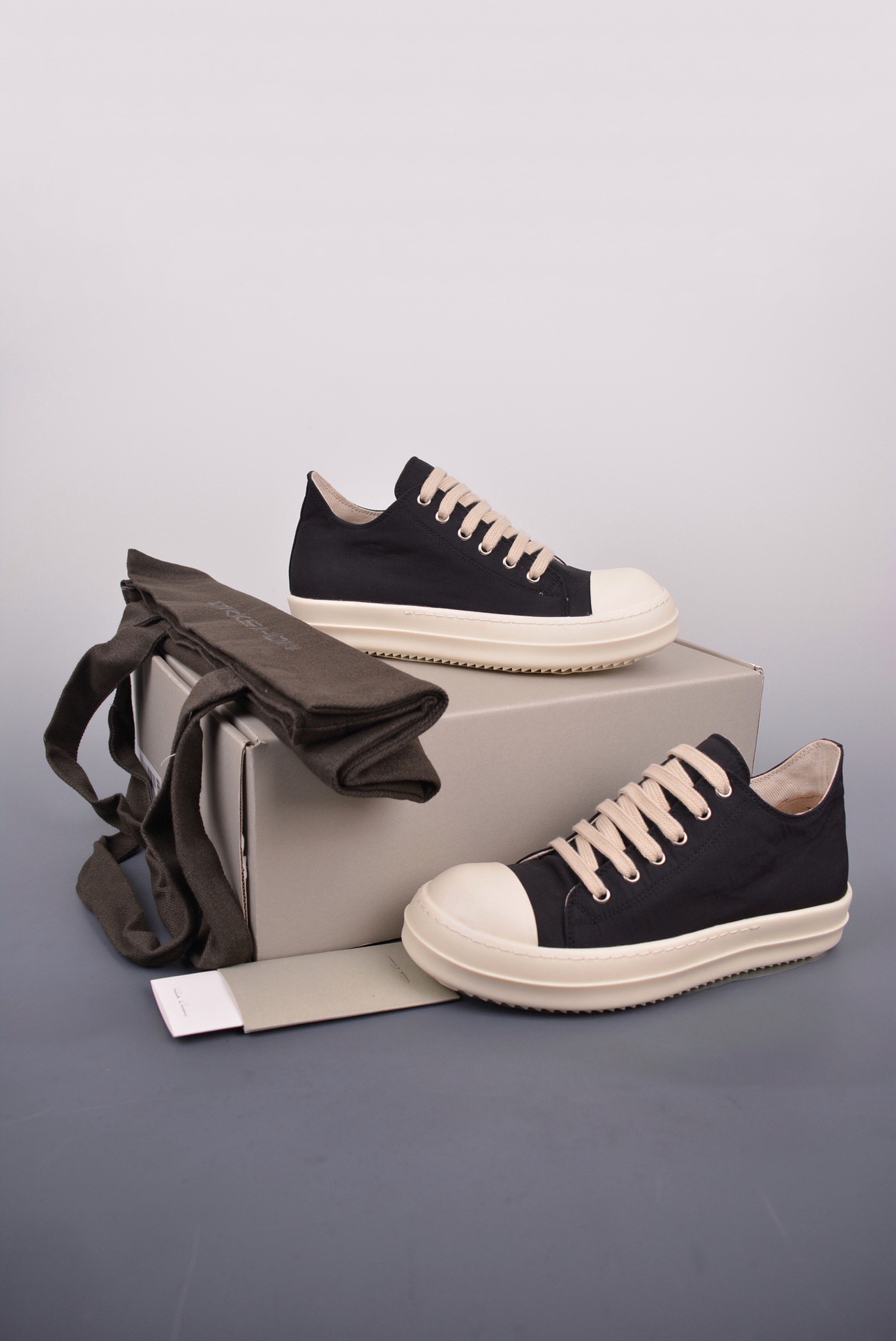 Rick Owen.s Sneaker
